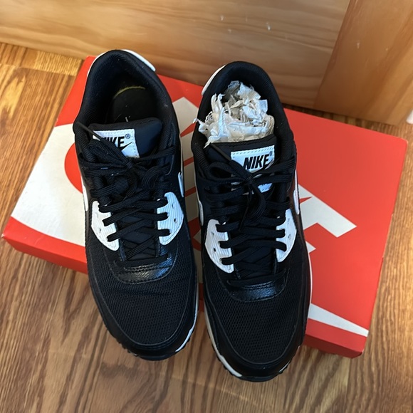 Nike Air Max 90 - Picture 2 of 5
